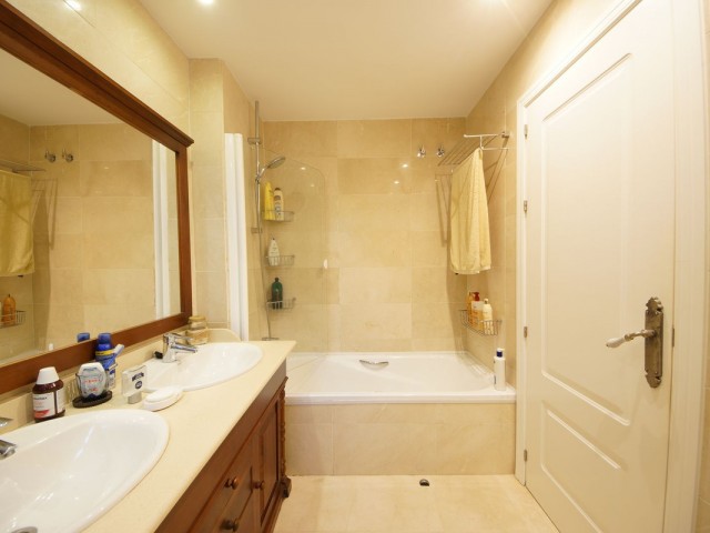 Apartamento con 2 Dormitorios  en Los Arqueros