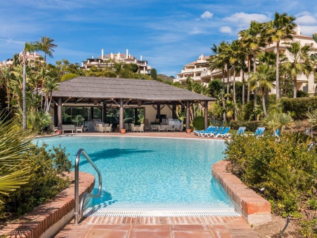 2 Schlafzimmer Apartment in Benahavís