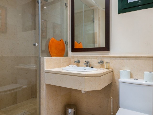 2 Schlafzimmer Apartment in Benahavís