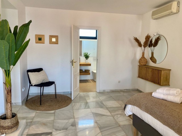 6 Bedrooms Villa in Nueva Andalucía