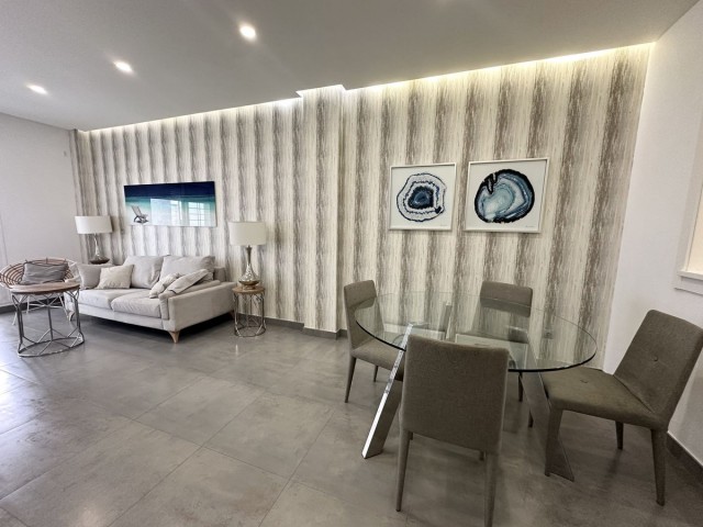 2 Bedrooms Apartment in Nueva Andalucía