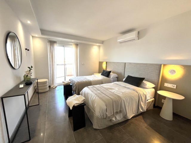 Apartamento con 4 Dormitorios  en Torreblanca