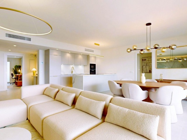 4 Bedrooms Apartment in Marbella