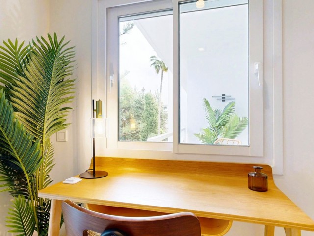 4 Bedrooms Apartment in Marbella