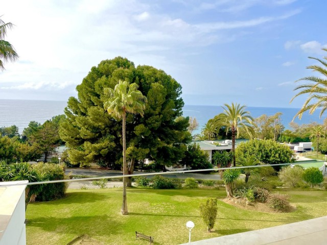 4 Bedrooms Apartment in Marbella