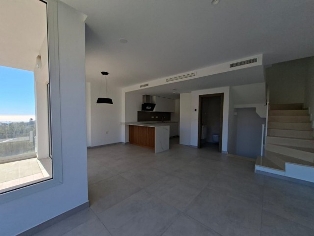 3 Makuuhuoneen Rivitalo Fuengirola