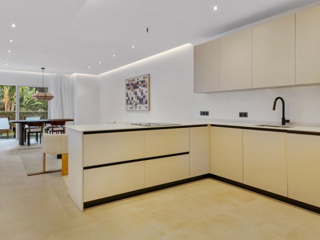 3 Schlafzimmer Apartment in Nueva Andalucía