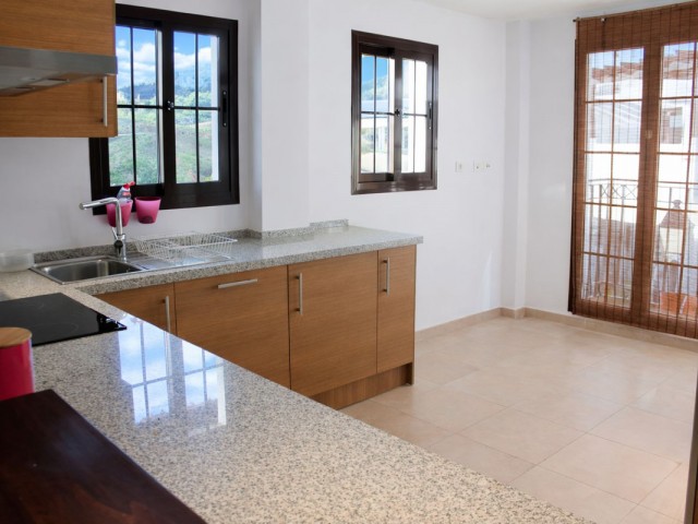 2 Schlafzimmer Apartment in Altos de los Monteros