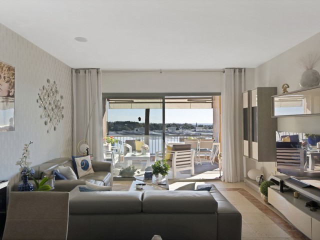 Apartamento con 2 Dormitorios  en Atalaya