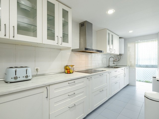 3 Bedrooms Apartment in Nueva Andalucía