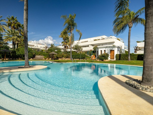 3 Bedrooms Apartment in Nueva Andalucía