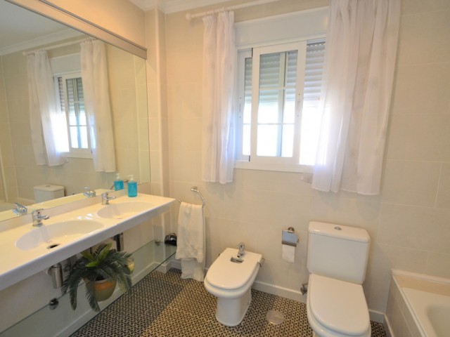 Takvåning i La Duquesa