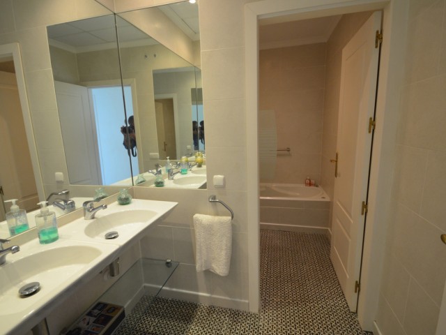 Takvåning i La Duquesa