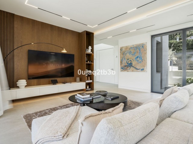 4 Bedrooms Villa in Nagüeles