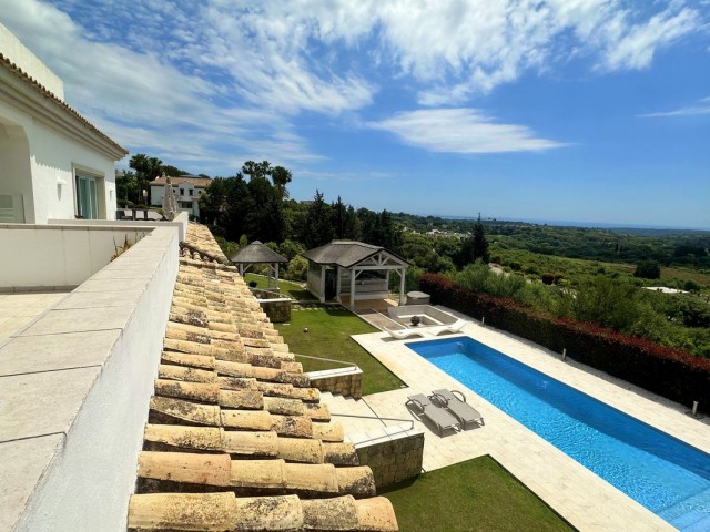 5 Bedrooms Villa in Sotogrande Alto