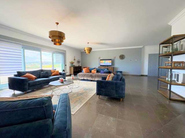 5 Bedrooms Villa in Sotogrande Alto