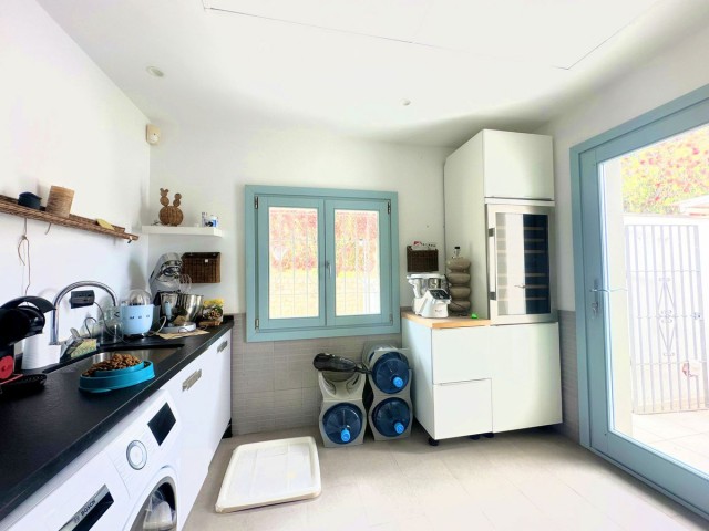 5 Bedrooms Villa in Sotogrande Alto