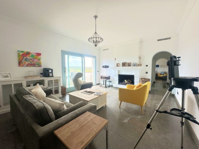 5 Bedrooms Villa in Sotogrande Alto