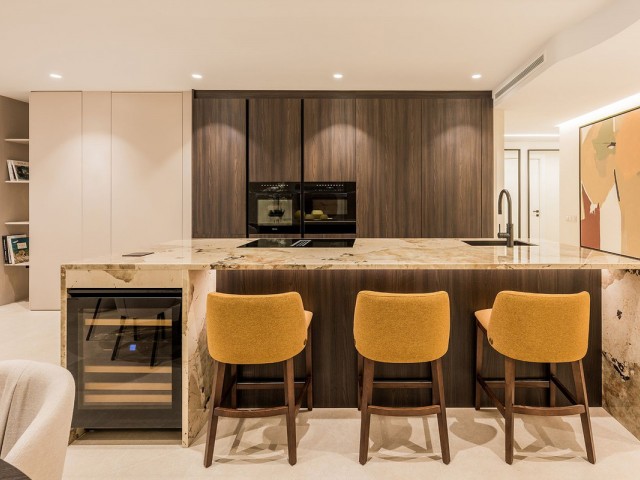 4 Bedrooms Apartment in New Golden Mile