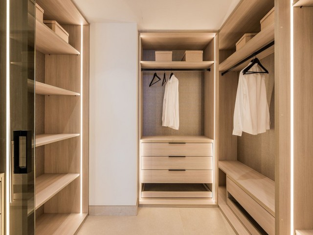 4 Bedrooms Apartment in New Golden Mile