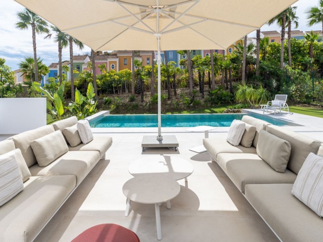 4 Schlafzimmer Villa in Casares Playa