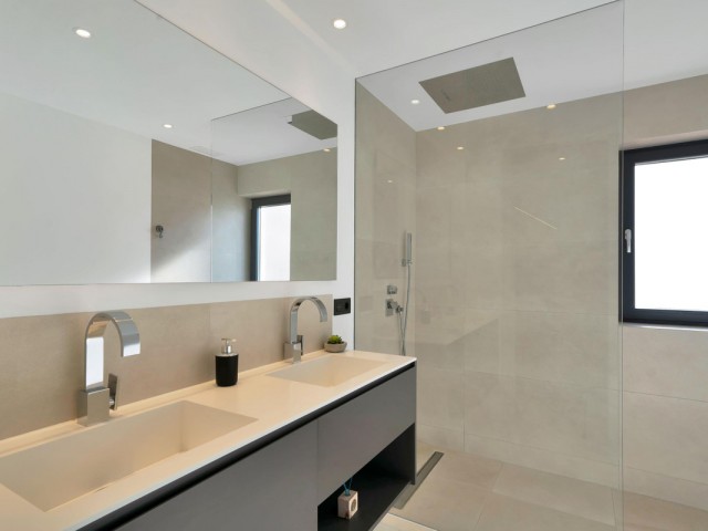 2 Schlafzimmer Apartment in Marbella