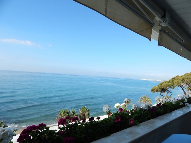 2 Bedrooms Apartment in Marbella
