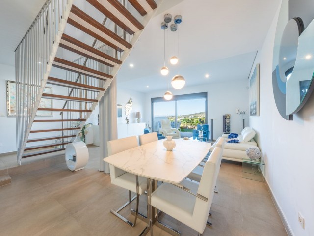 Maison mitoyenne avec 3 Chambres  à Manilva