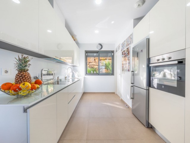 Maison mitoyenne avec 3 Chambres  à Manilva