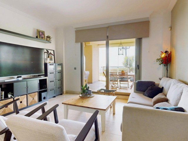 Apartamento con 4 Dormitorios  en Benahavís