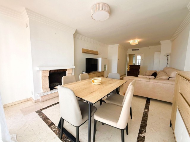 Apartamento con 2 Dormitorios  en Río Real