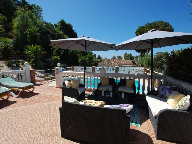 Villa con 5 Dormitorios  en Campo Mijas