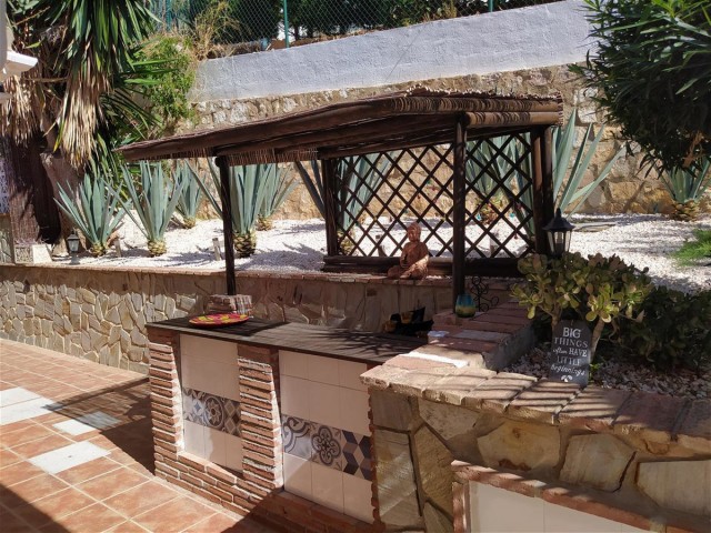 Villa con 5 Dormitorios  en Campo Mijas