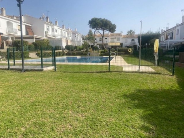 Rijtjeshuis, Estepona, R5320927