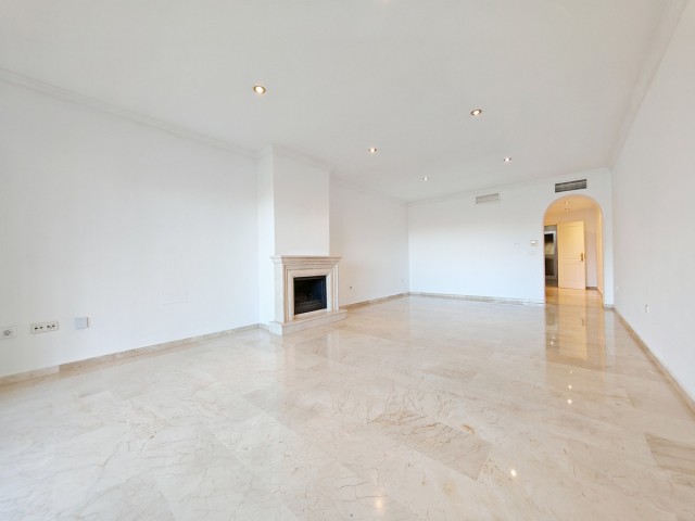 2 Schlafzimmer Apartment in Elviria