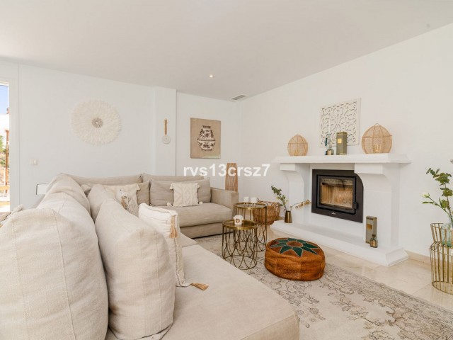 Villa con 4 Dormitorios  en El Rosario