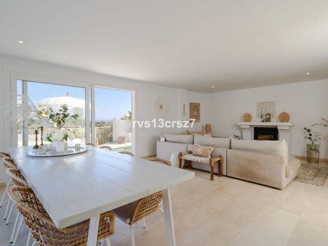 4 Slaapkamer Villa in El Rosario