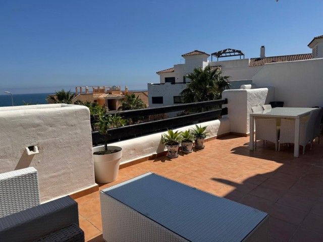 Apartamento con 2 Dormitorios  en Casares Playa
