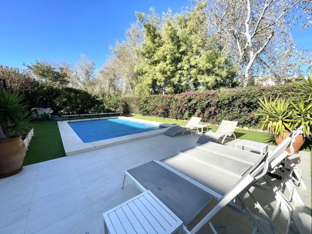 3 Makuuhuoneen Huvila Cerros del Aguila