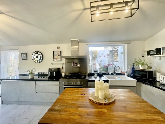 3 Makuuhuoneen Huvila Cerros del Aguila