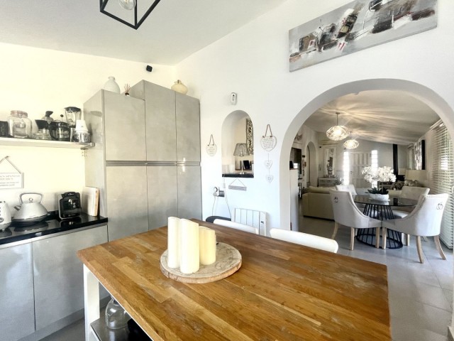 3 Makuuhuoneen Huvila Cerros del Aguila