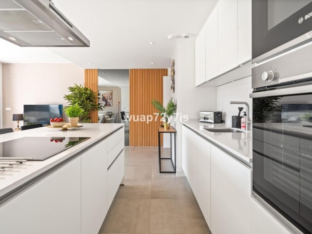 Appartement avec 3 Chambres  à Estepona