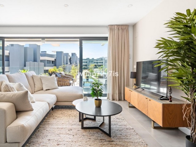 Appartement avec 3 Chambres  à Estepona