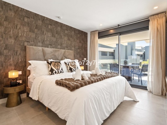 Appartement avec 3 Chambres  à Estepona