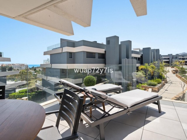 Appartement avec 3 Chambres  à Estepona