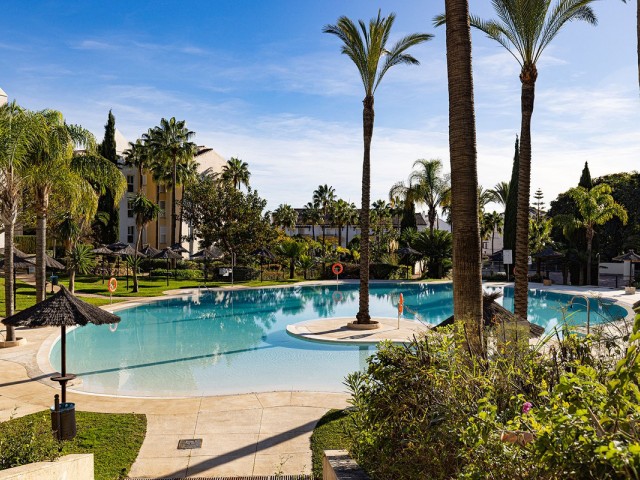 5 Schlafzimmer Apartment in Bahía de Marbella