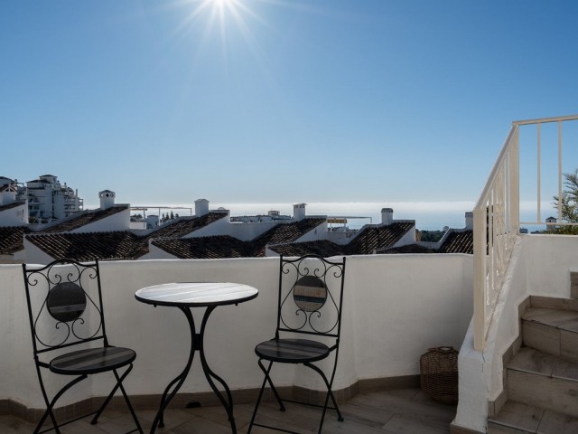 Maison mitoyenne avec 3 Chambres  à Calahonda