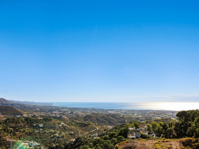 4 Bedrooms Townhouse in Casares