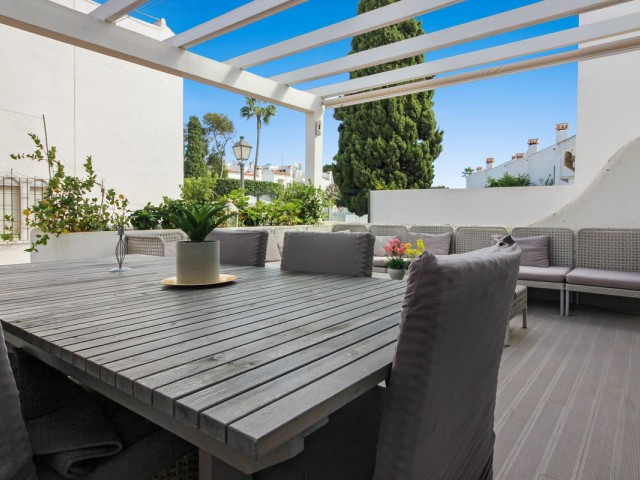 4 Bedrooms Townhouse in Casares