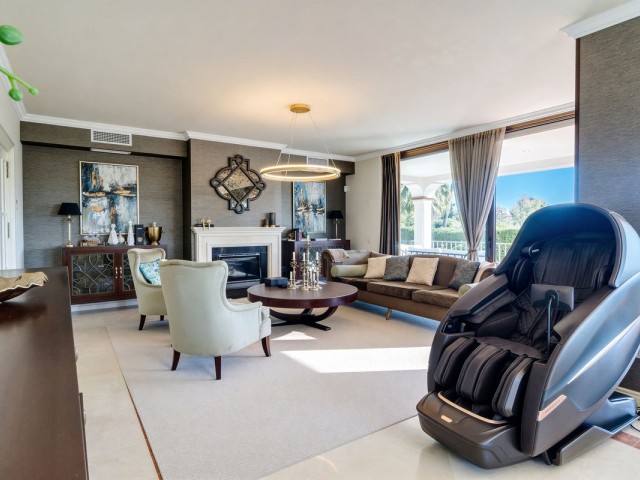 5 Makuuhuoneen Huvila Estepona